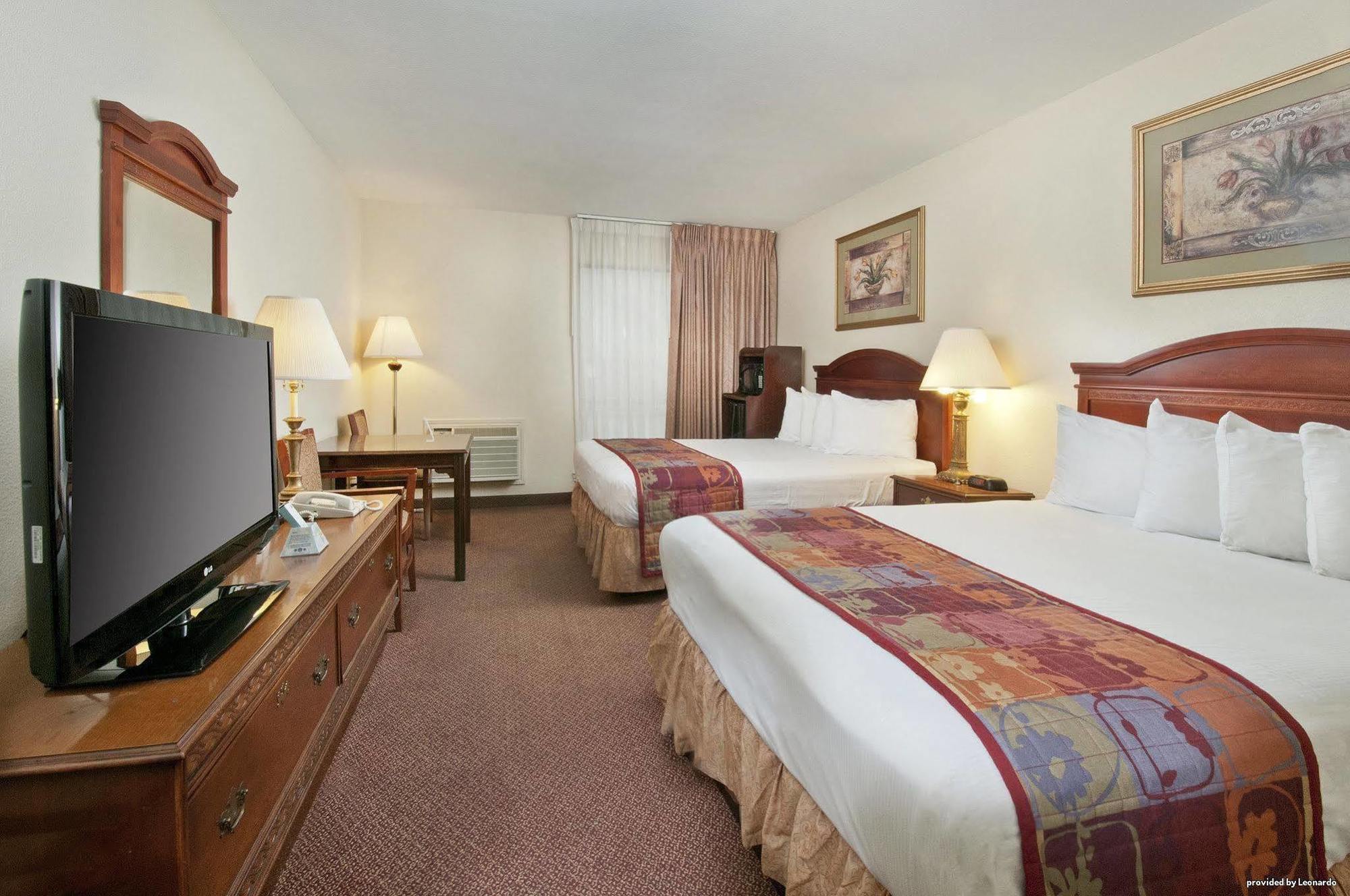Best Western Near Lackland Afb Seaworld San Antonio Bagian luar foto